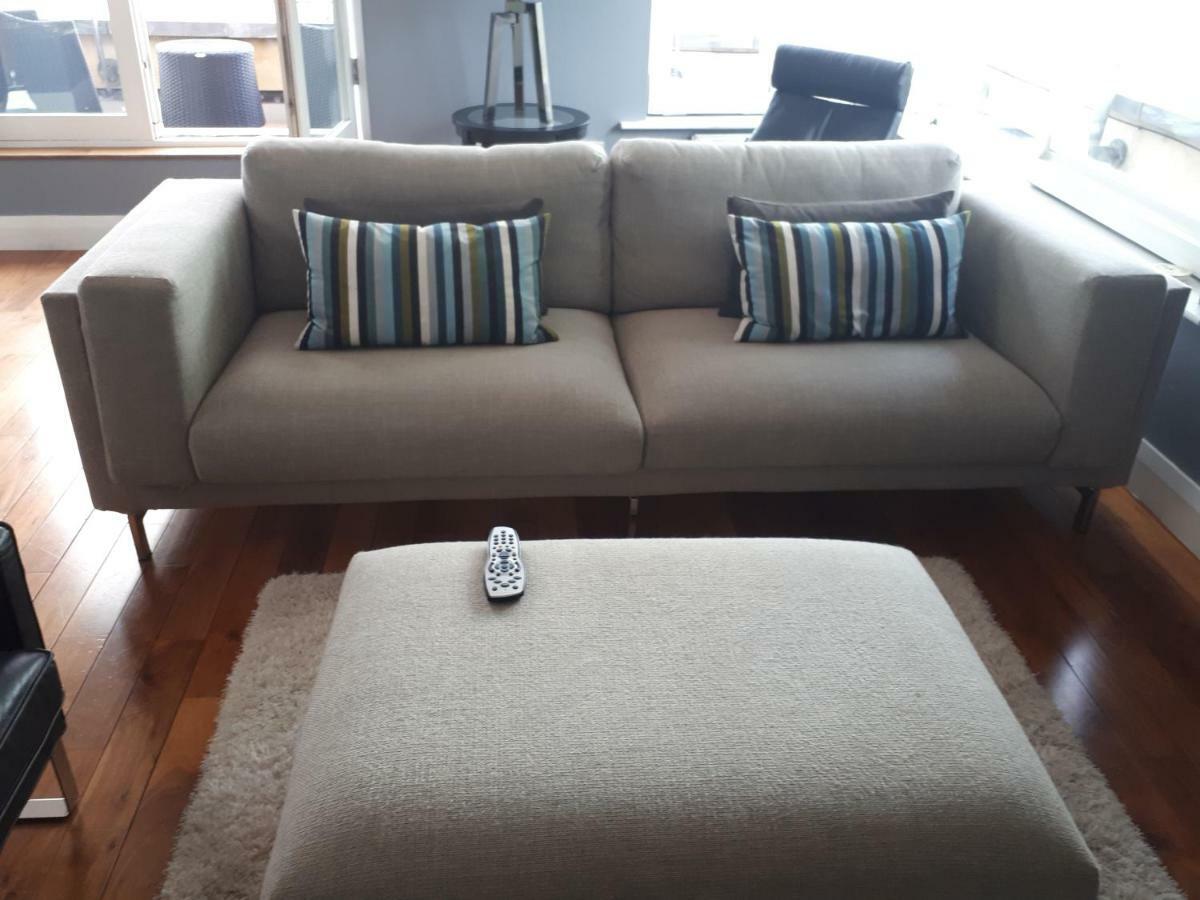 Luxurious Penthouse Apartment 1 , City Centre 킬케니 외부 사진